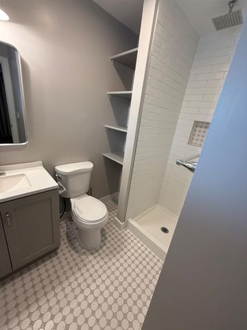 3006 Chestnut Hill Dr, Sacramento, CA 95826