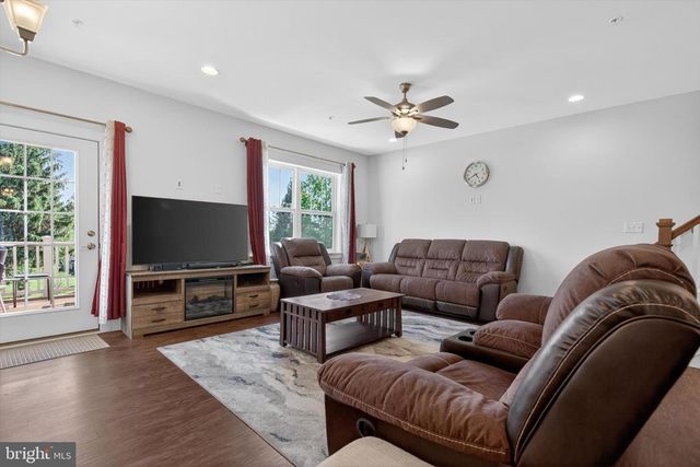 4133 ORRS TOWN CT, Mechanicsburg, PA 17050