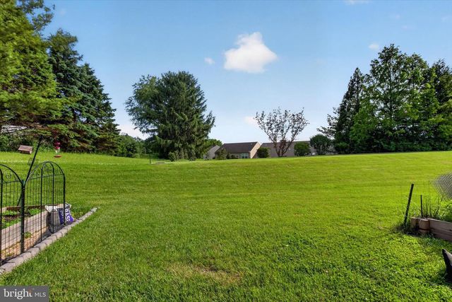 4133 ORRS TOWN CT, Mechanicsburg, PA 17050
