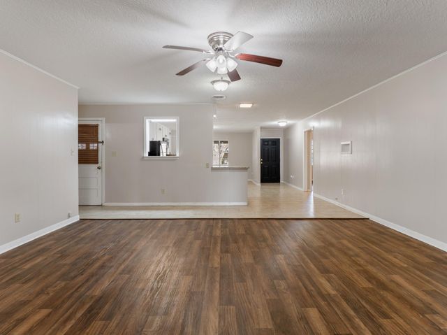 2728 Encino Avenue, Bay City, TX 77414