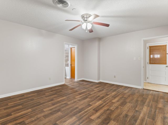 2728 Encino Avenue, Bay City, TX 77414