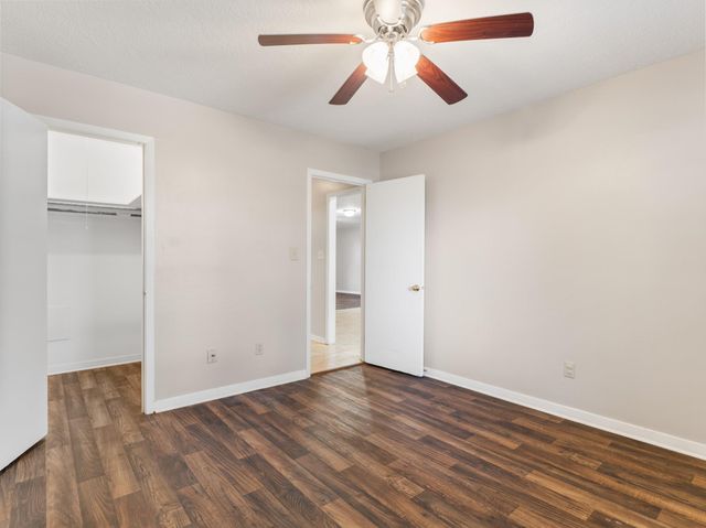 2728 Encino Avenue, Bay City, TX 77414