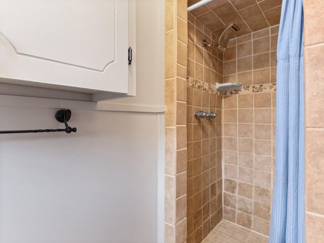 2728 Encino Avenue, Bay City, TX 77414