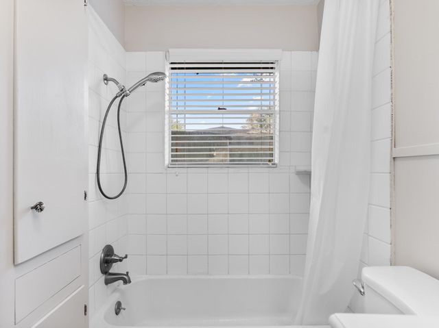 2728 Encino Avenue, Bay City, TX 77414