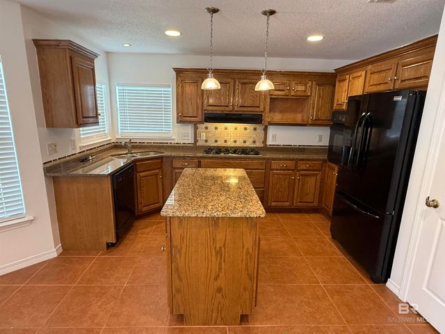 16977 Heartland Circle, Robertsdale, AL 36567