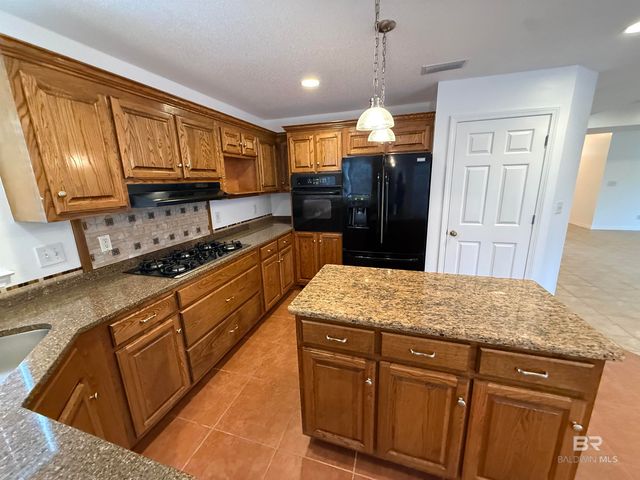 16977 Heartland Circle, Robertsdale, AL 36567