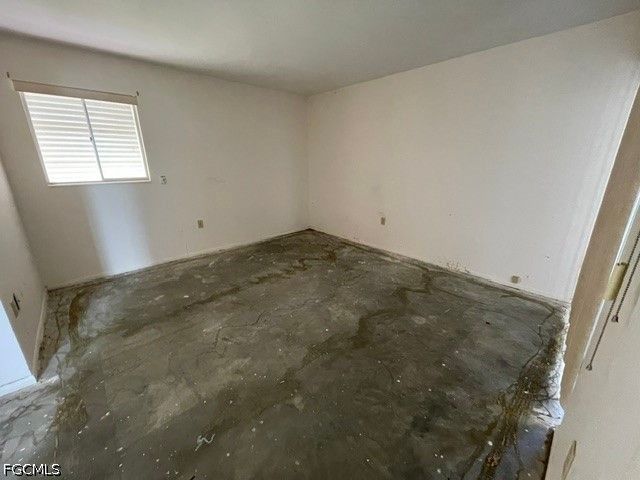 8381 Antigua CT, Fort Myers, FL 33907