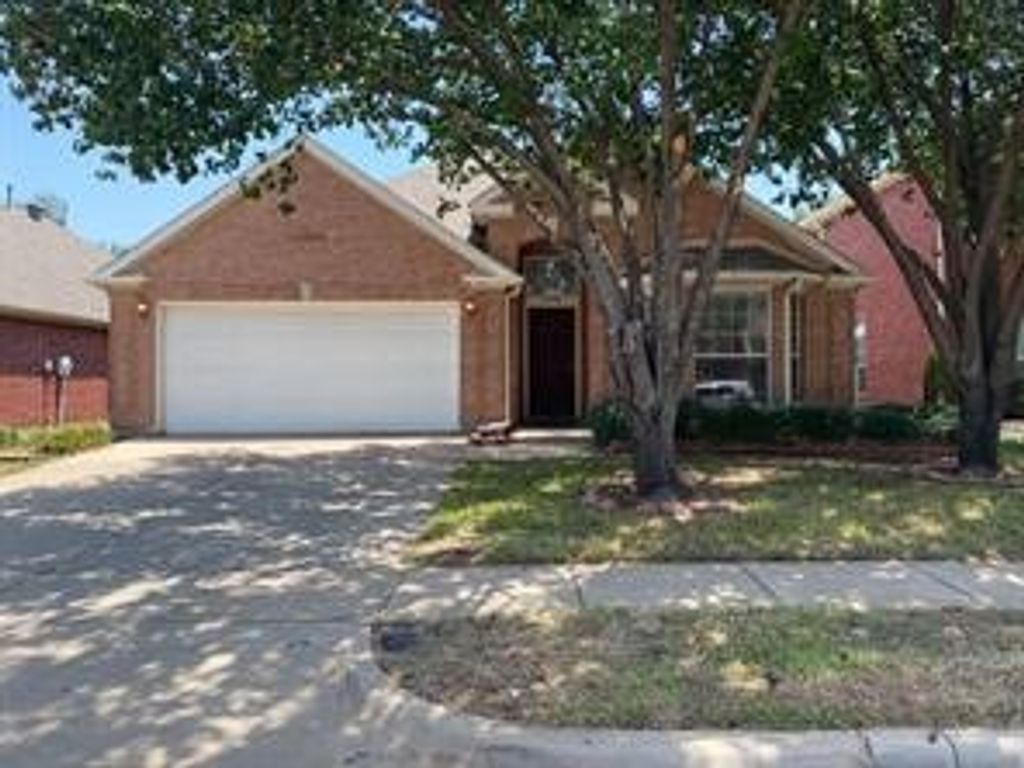 3024 Peppercorn Drive, Euless, TX 76039