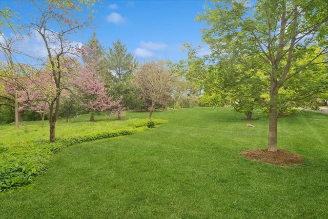 236 Steeplechase Road, Barrington Hills, IL 60010