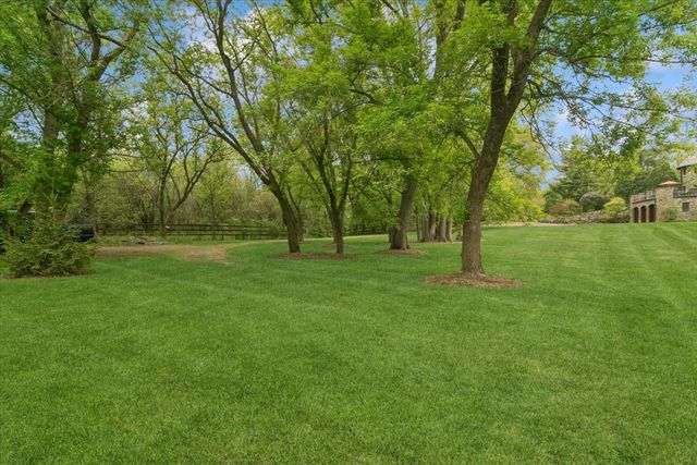 236 Steeplechase Road, Barrington Hills, IL 60010