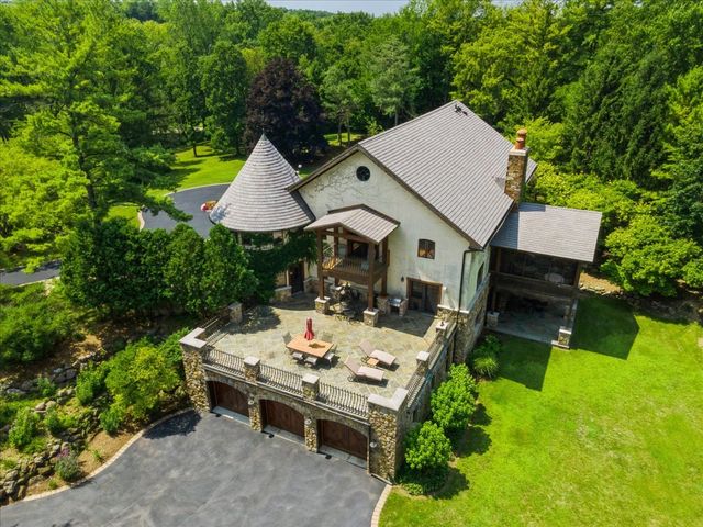 236 Steeplechase Road, Barrington Hills, IL 60010