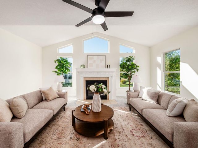 171 Longleaf Street, Pickerington, OH 43147