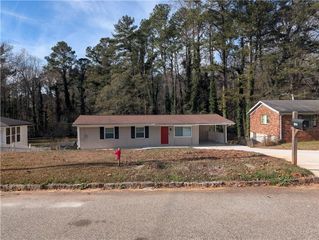 2435 Bouldercliff SE Way, Atlanta, GA 30316
