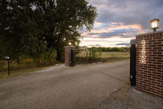 21900 Cadrona Court, Palo Cedro, CA 96073