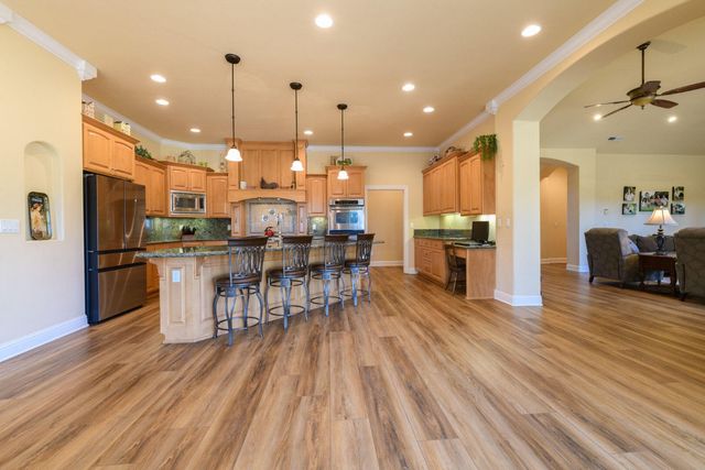 21900 Cadrona Court, Palo Cedro, CA 96073