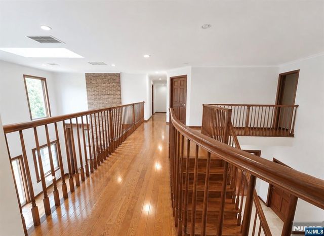 604 Grandview Terrace, Franklin Lakes, NJ 07417