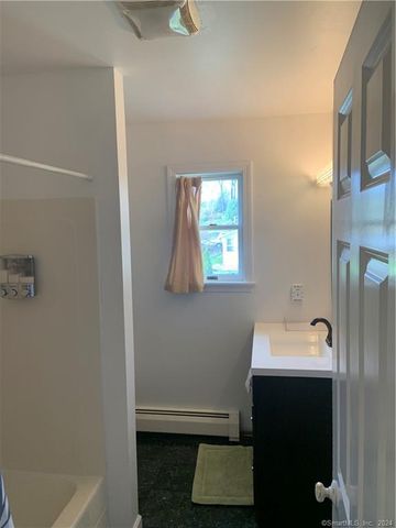 9 Beech Street, Farmington, CT 06032