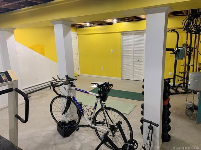 9 Beech Street, Farmington, CT 06032