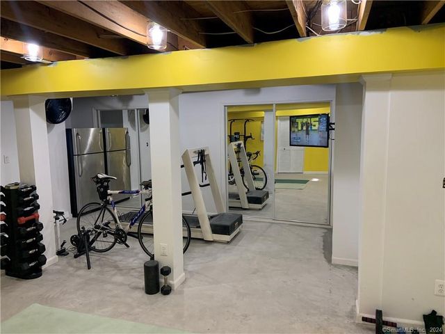 9 Beech Street, Farmington, CT 06032