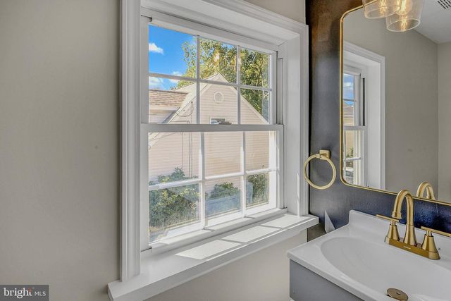 921 GETTY ST, Duryea, PA 18642