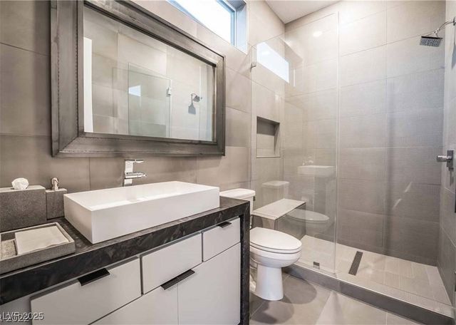 10337 Green Ember Drive, Las Vegas, NV 89135