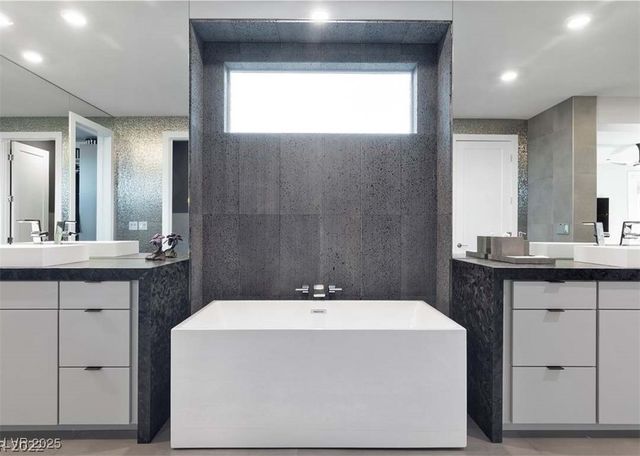 10337 Green Ember Drive, Las Vegas, NV 89135