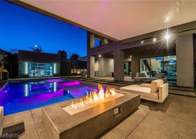 10337 Green Ember Drive, Las Vegas, NV 89135