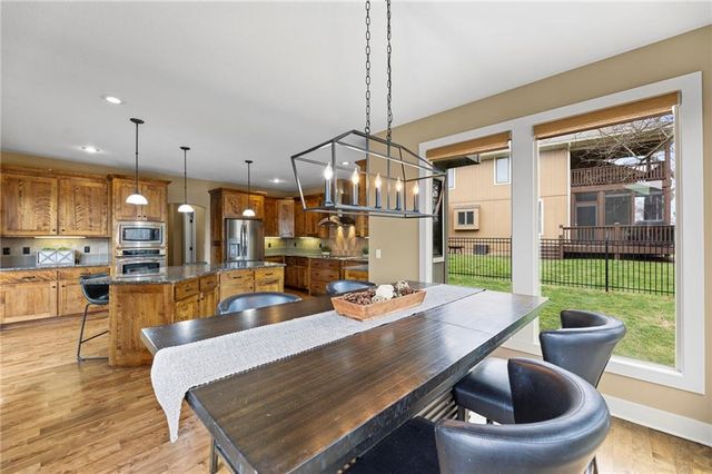 19013 W 98th Terrace, Lenexa, KS 66220