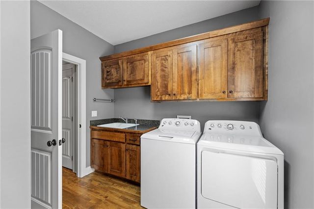 19013 W 98th Terrace, Lenexa, KS 66220