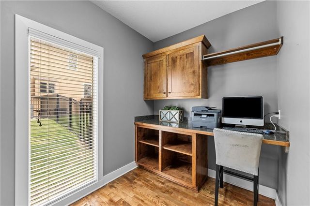 19013 W 98th Terrace, Lenexa, KS 66220