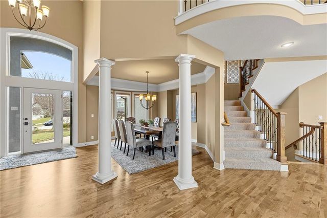 19013 W 98th Terrace, Lenexa, KS 66220