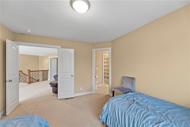 19013 W 98th Terrace, Lenexa, KS 66220