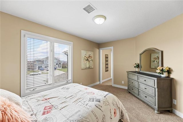 19013 W 98th Terrace, Lenexa, KS 66220