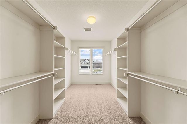 19013 W 98th Terrace, Lenexa, KS 66220