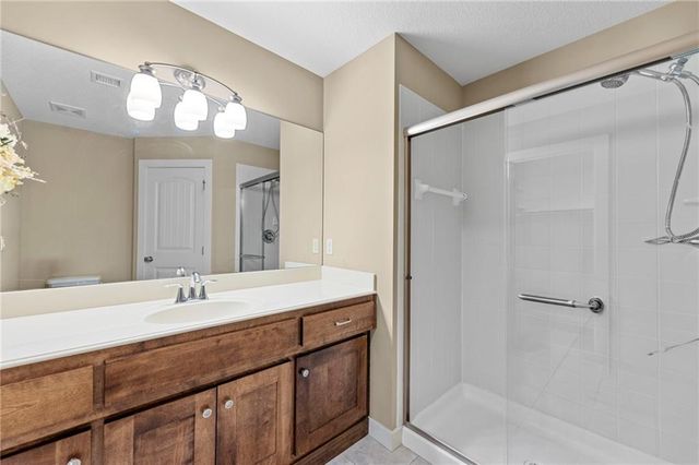 19013 W 98th Terrace, Lenexa, KS 66220