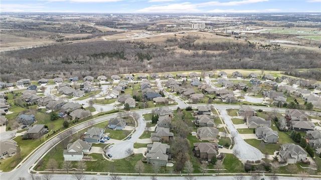 19013 W 98th Terrace, Lenexa, KS 66220