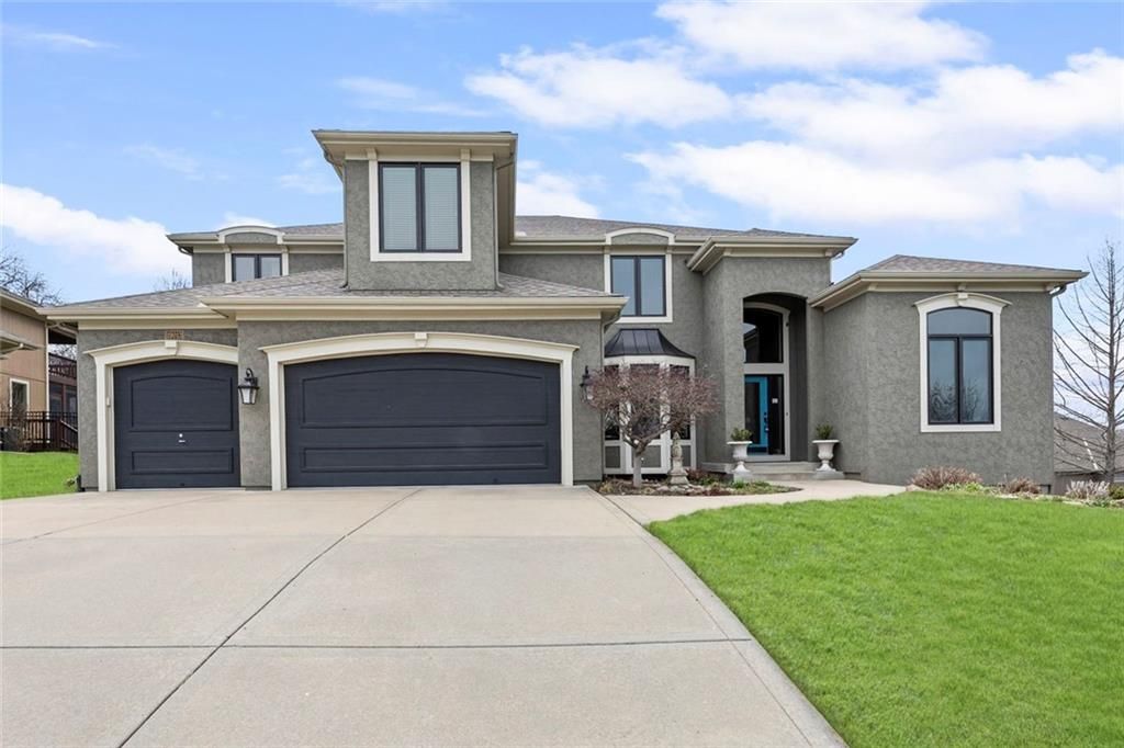 19013 W 98th Terrace, Lenexa, KS 66220