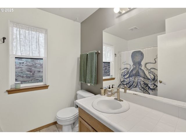 58939 ALEXANDRA Ln, St Helens, OR 97051