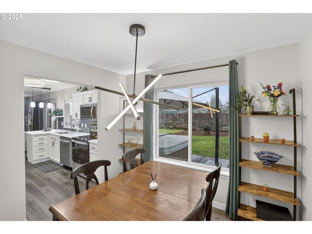 58939 ALEXANDRA Ln, St Helens, OR 97051