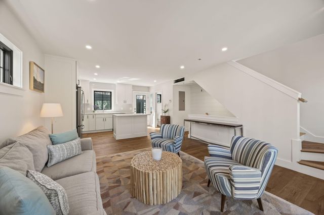 50 Nelson Avenue 6, Provincetown, MA 02657