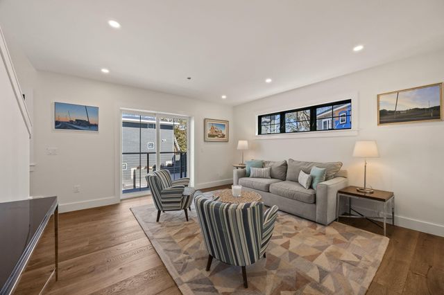 50 Nelson Avenue 6, Provincetown, MA 02657