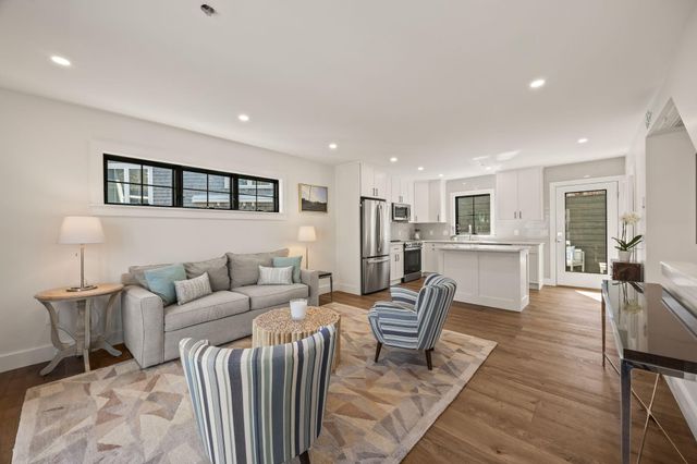 50 Nelson Avenue 6, Provincetown, MA 02657