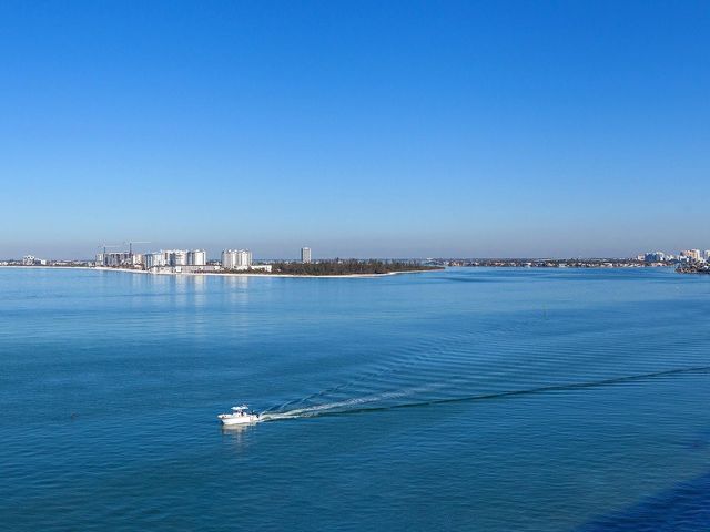 4822 OCEAN BOULEVARD 10E, Sarasota, FL 34242