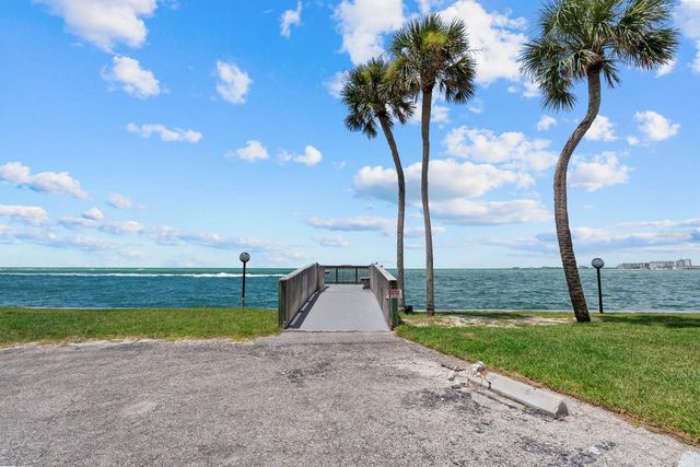 4822 OCEAN BOULEVARD 10E, Sarasota, FL 34242