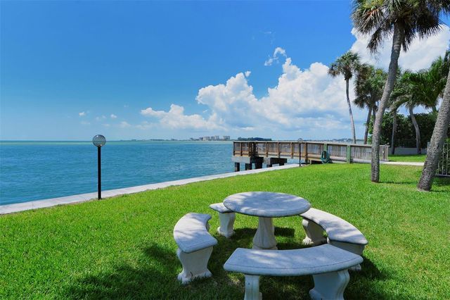4822 OCEAN BOULEVARD 10E, Sarasota, FL 34242