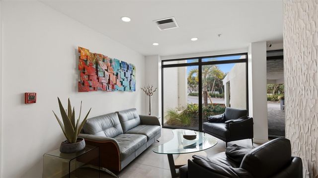 4822 OCEAN BOULEVARD 10E, Sarasota, FL 34242