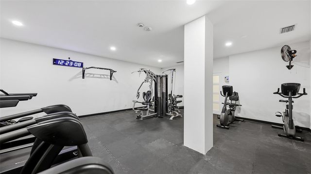 4822 OCEAN BOULEVARD 10E, Sarasota, FL 34242