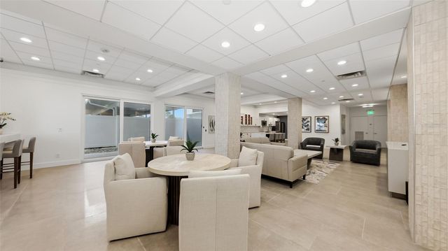 4822 OCEAN BOULEVARD 10E, Sarasota, FL 34242