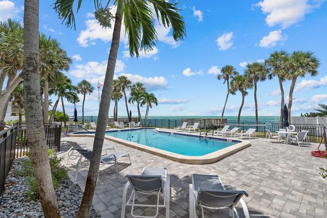 4822 OCEAN BOULEVARD 10E, Sarasota, FL 34242