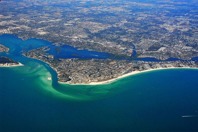 4822 OCEAN BOULEVARD 10E, Sarasota, FL 34242